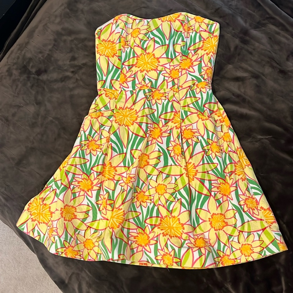 Strapless Lilly Pulitzer party dress with pockets, size 6, EUC